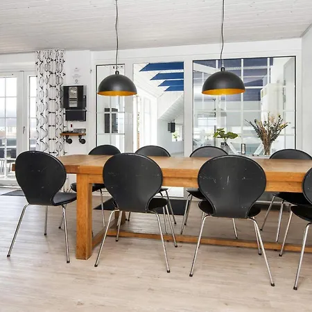 Six-bedroom In Harboore 2 * Harboør
