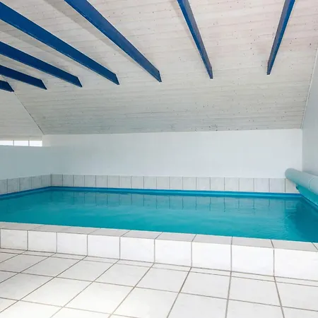 Six-bedroom In Harboore 2 Vakantiehuis *