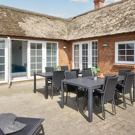 Six-bedroom In Harboore 2 Vakantiehuis Harboør
